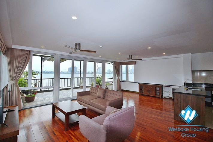 Penthouse apartment for rent with stunning lake view on Quang Khanh, Tay Ho
